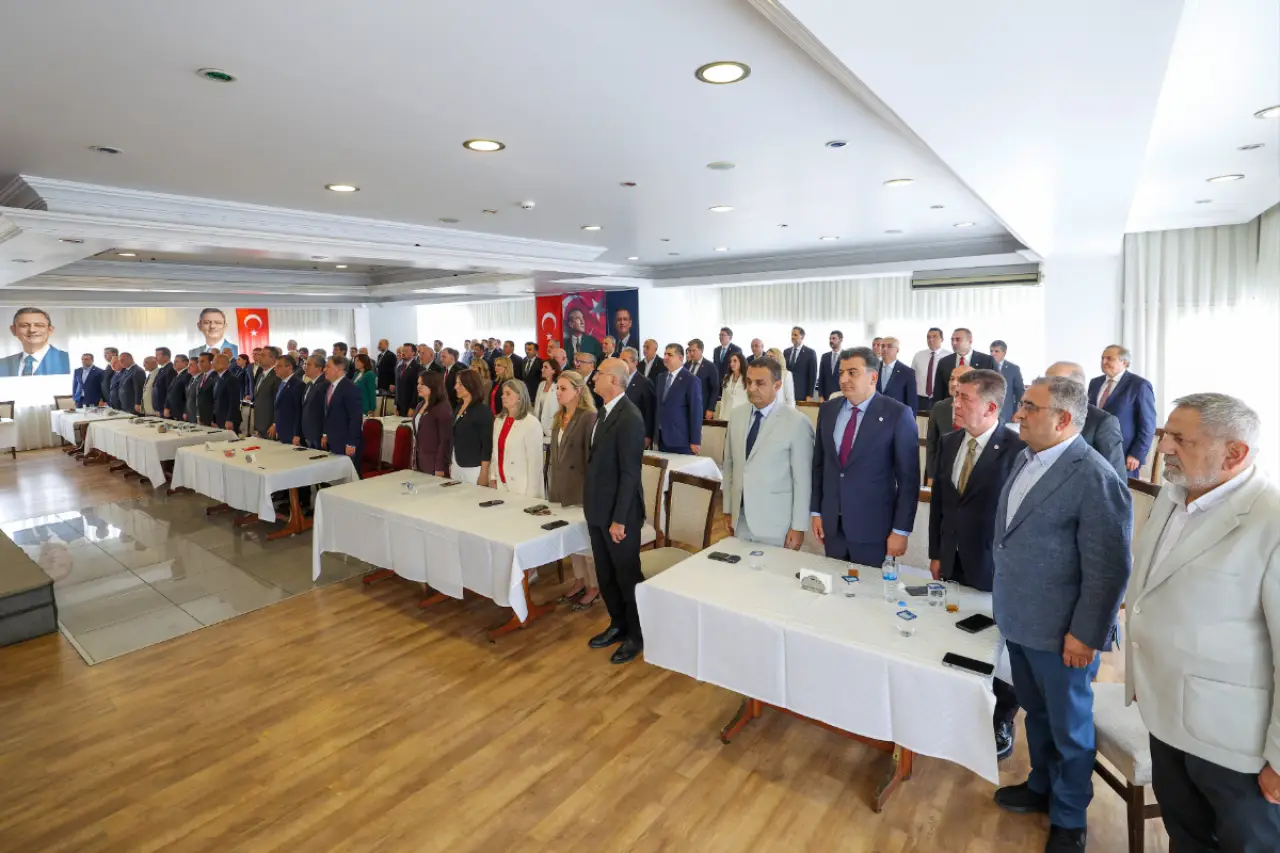 YENİ Parti yönetimi belli oldu: PM ve YDK üyeleri açıklandı