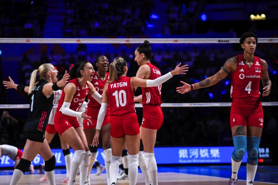 2026 FIVB Voleybol Milletler Ligi: Çin'i yenen A Milli Kadın Voleybol Takımı finale yükseldi