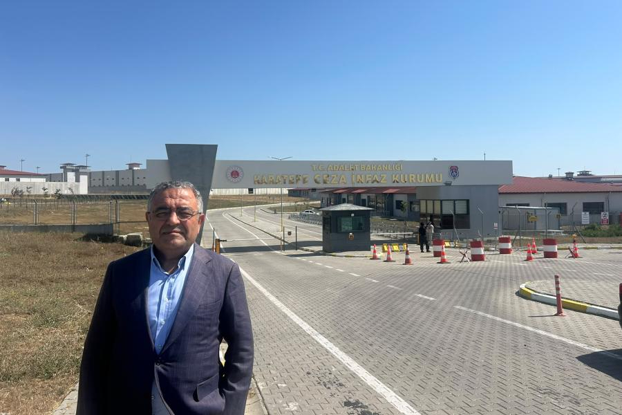 Tanrıkulu, Çorlu Karatepe Cezaevi'nde Deniz Göktaş ve Avukat Pehlivan'ı ziyaret etti