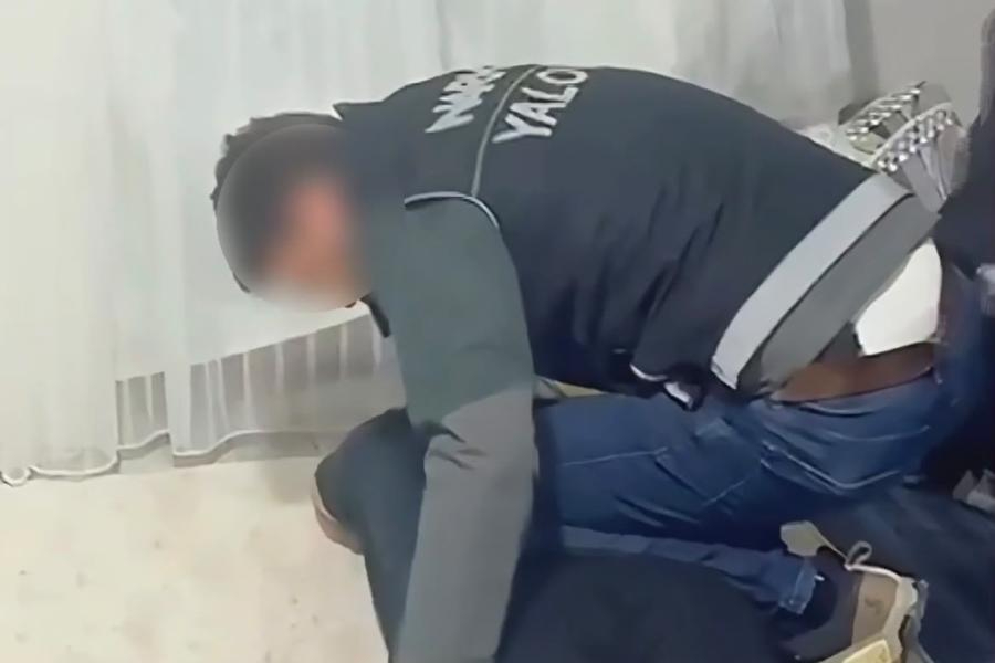 Yalova'da uyuşturucu operasyonunda 1'i kırmızı bültenle aranan 3 şüpheli yakalandı