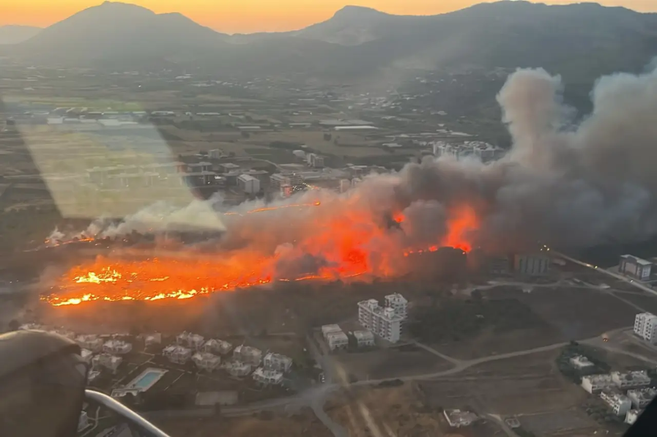 Mersin'de otluk alanda çıkan yangın kontrol altına alındı