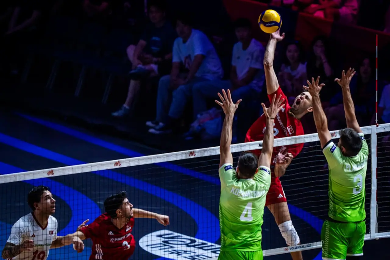 Voleybol erkeklerde Milletler Ligi'ne çeyrek finalde veda