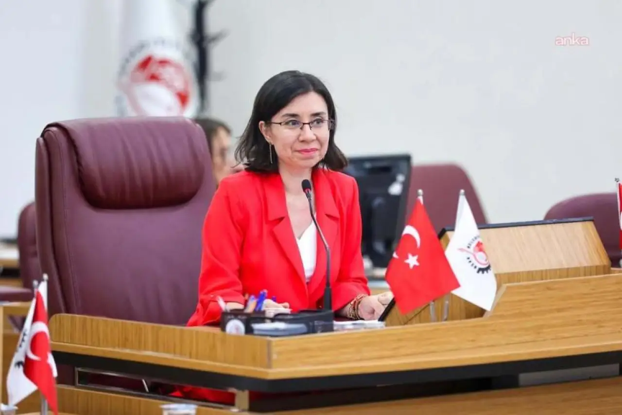 Uşak'ta belediye başkan vekili ve meclis üyelerinden CHP'den istifa kararı