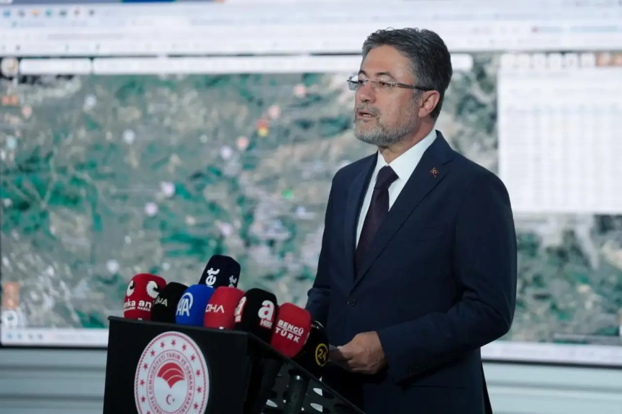 Balıkesir-Edremit, Çanakkale-Ayvacık, Antalya-Kumluca yangınları tamamen kontrol altına alındı