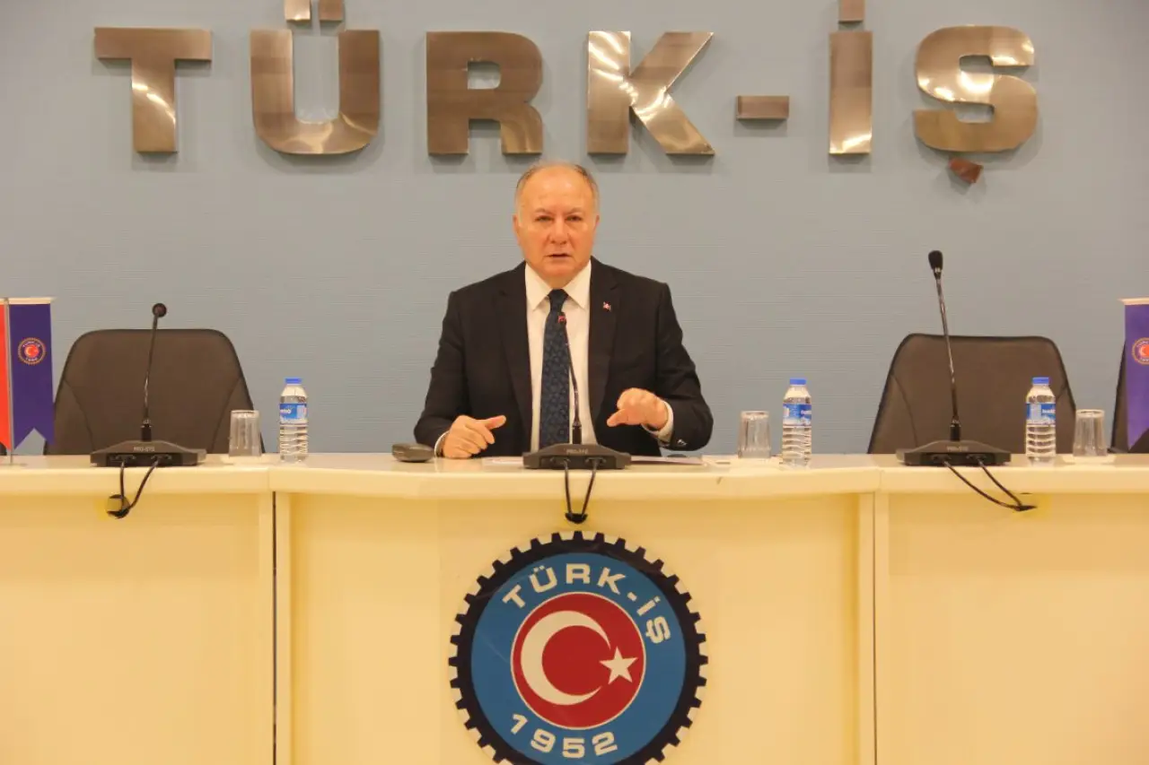 ‘İşçi sınıfının sorularına vakit yoksa, kimin için varsınız?’