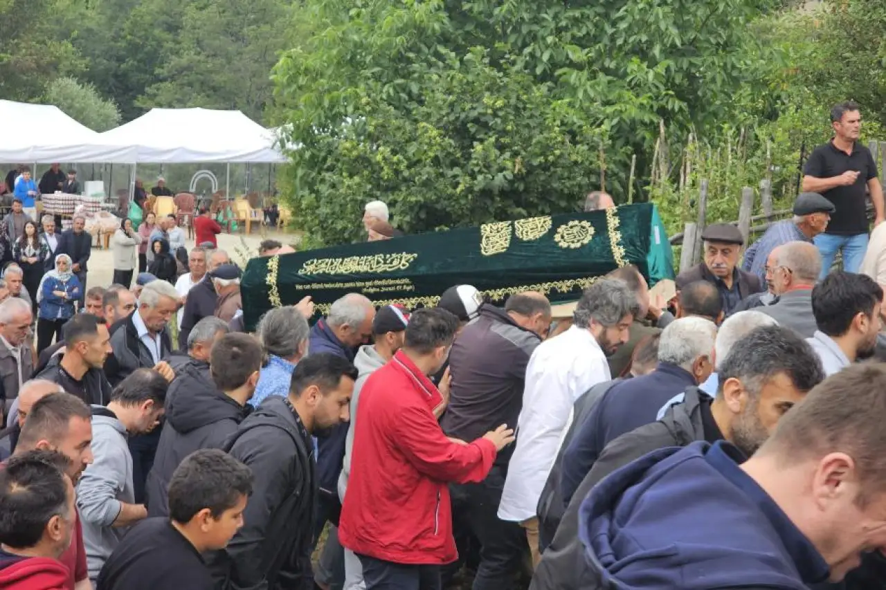 Şef Eren Kaşıkçı, Tokat'ta son yolculuğuna uğurlandı