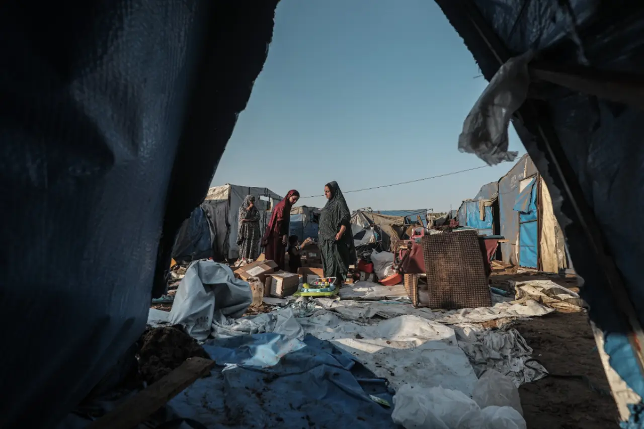 İsrail savaş uçakları, Gazze'de ilaç deposunu bombaladı