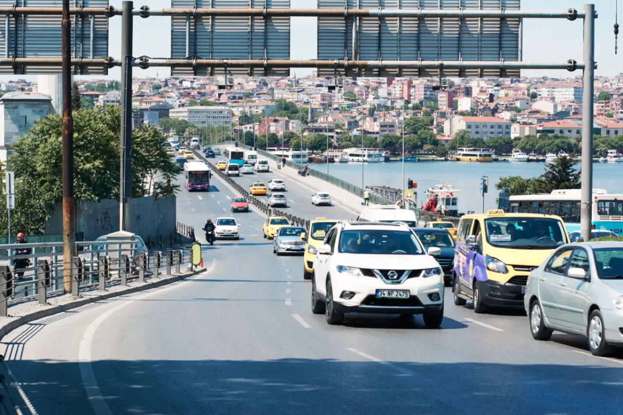 İstanbul'da bazı yollar 14 gün trafiğe kapalı olacak