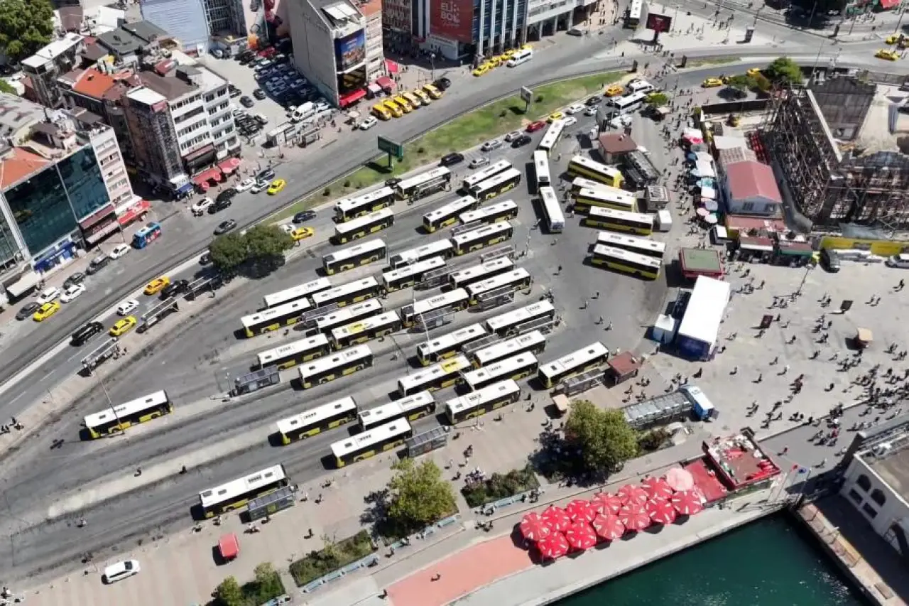 Kadıköy Rıhtım'daki otobüs peronları kaldırılıyor: Yeni adres Uzunçayır