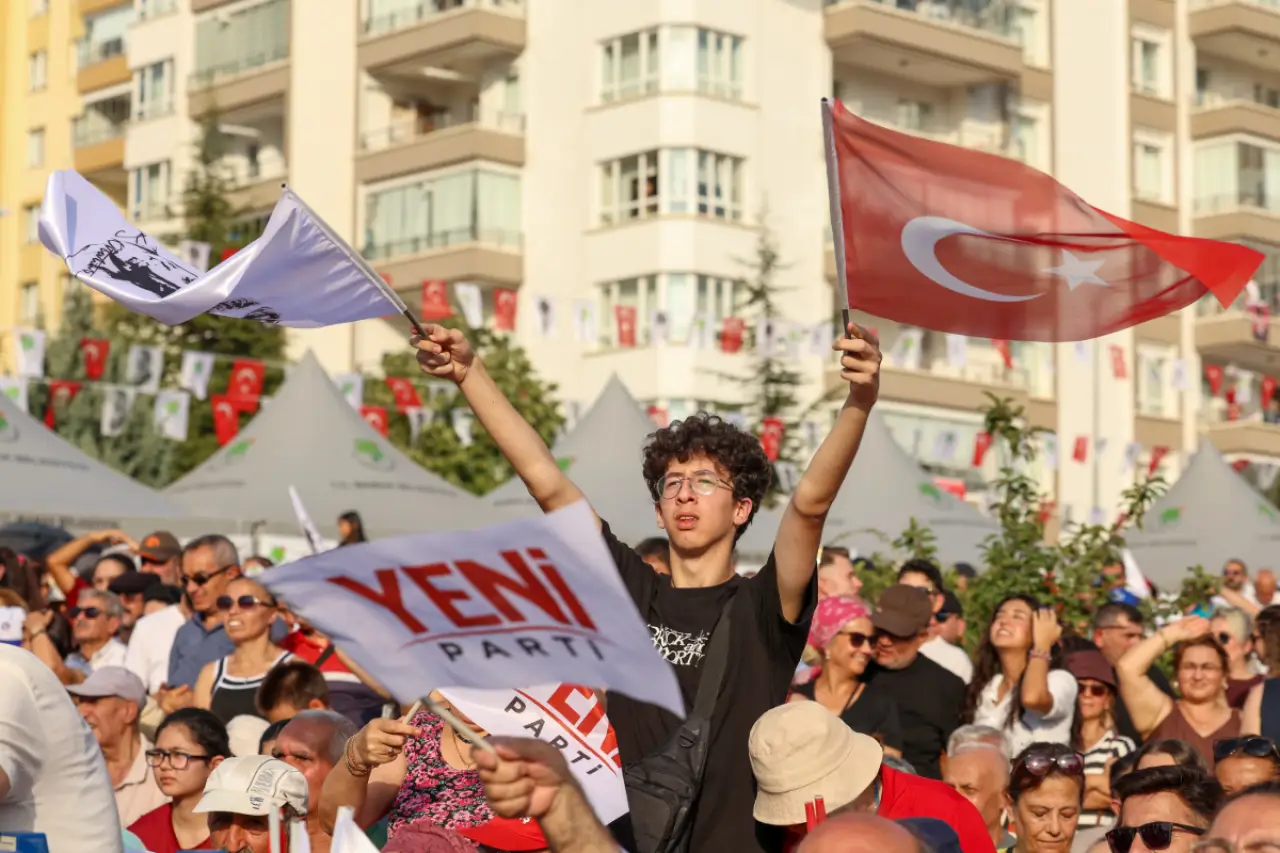 Yeni Parti altı günde 266 milyon TL bağış topladı