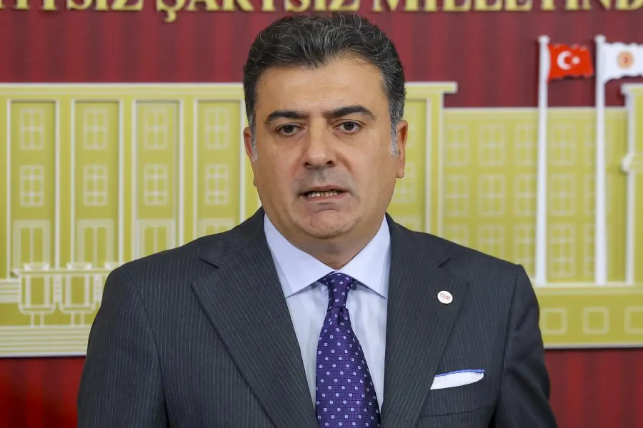 Yeni Parti Sözcüsü Zeynel Emre: 44 ilde örgütlenmeyi tamamladık