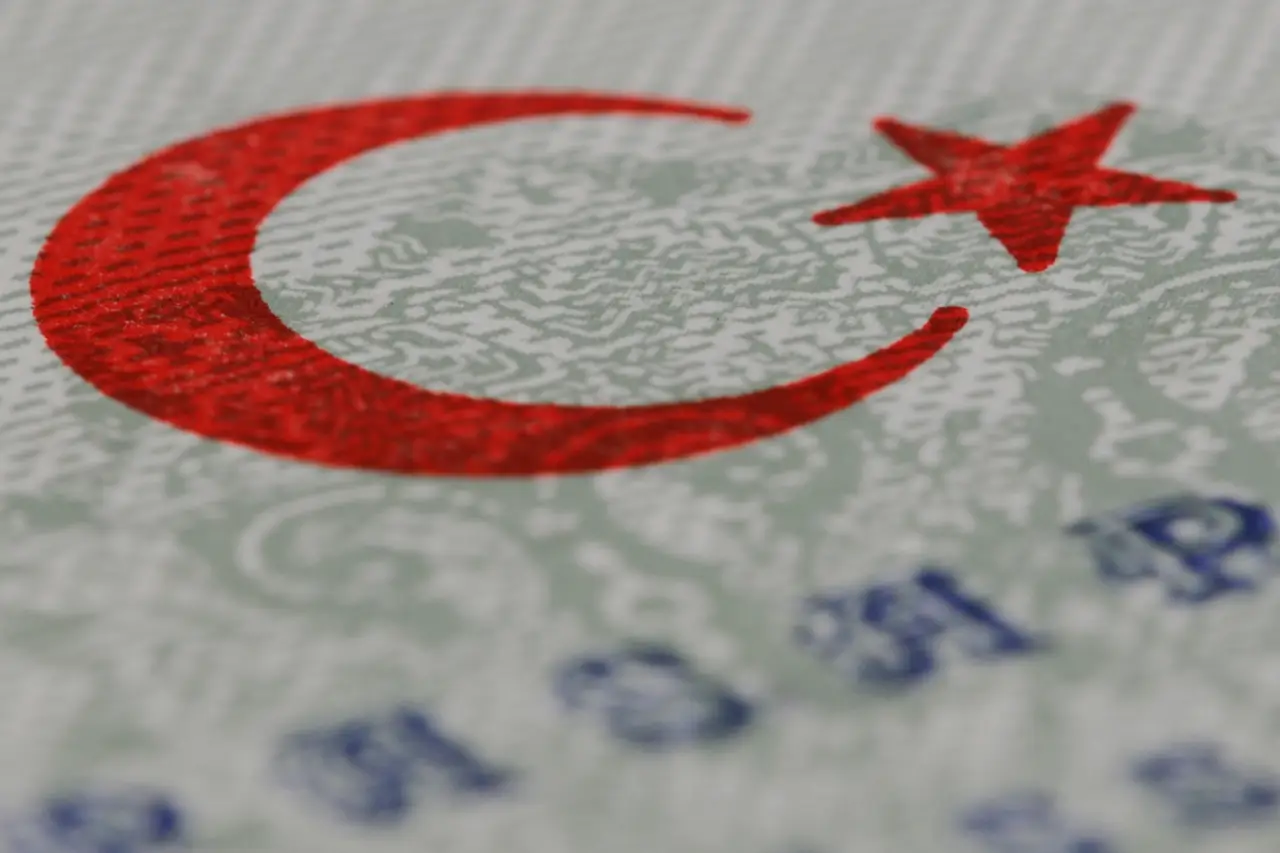 'Usulsüz vatandaşlık' soruşturması: 73 kişi gözaltına alındı, 7 şirkete kayyım atandı