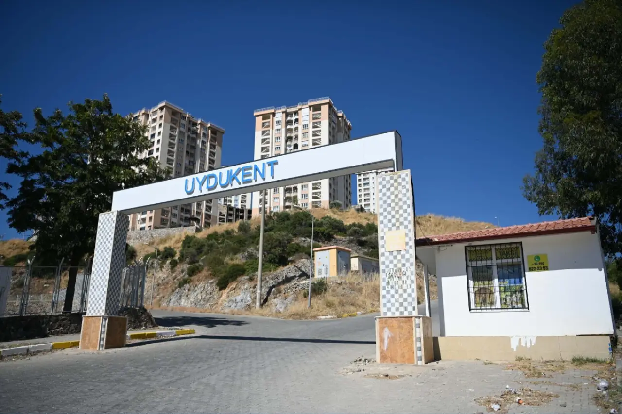 Aileyi darbeden baba ve oğul tutuklandı