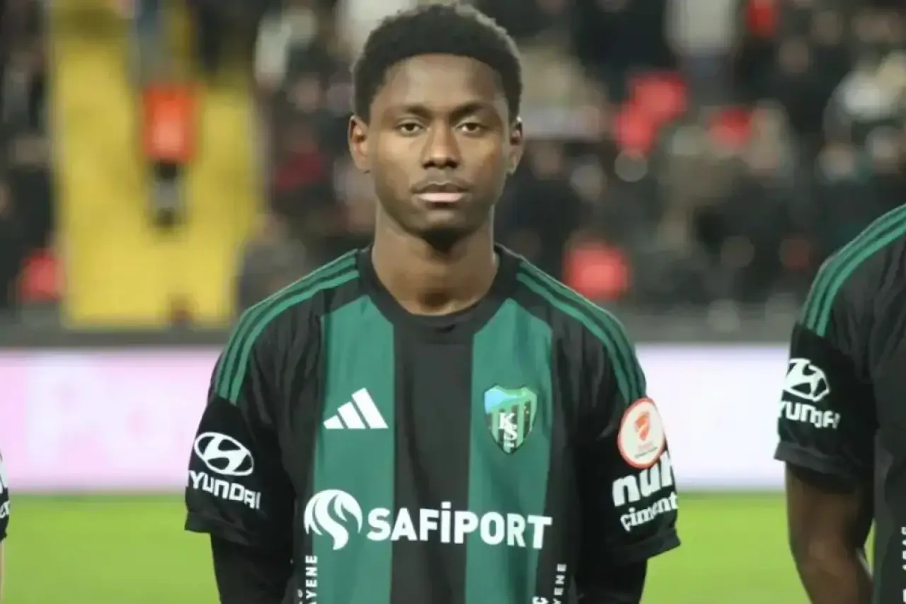 Kocaelispor'dan Habib Keita açıklaması: "Bir kıza aşık olmuş"
