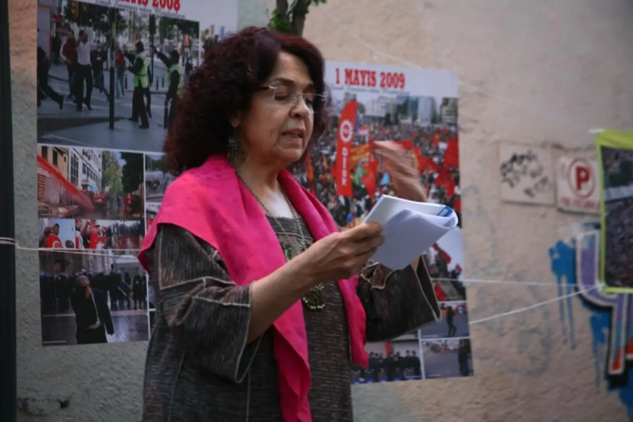 Tiyatro yazarı Bilgesu Erenus hayatını kaybetti