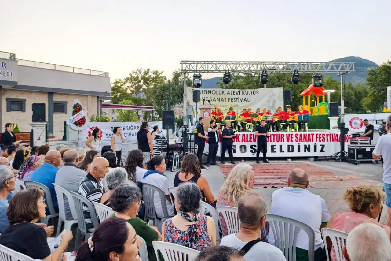 Altınoluk'ta 5’inci Alevi Kültür ve Sanat Festivali başladı