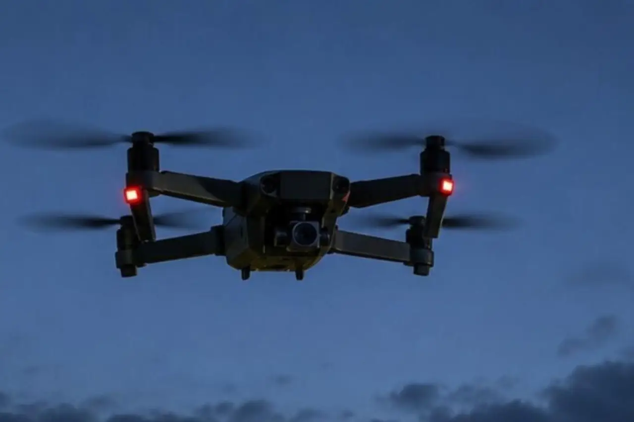 Almanya'da askeri üs üzerinde iki "şüpheli" drone görüldü