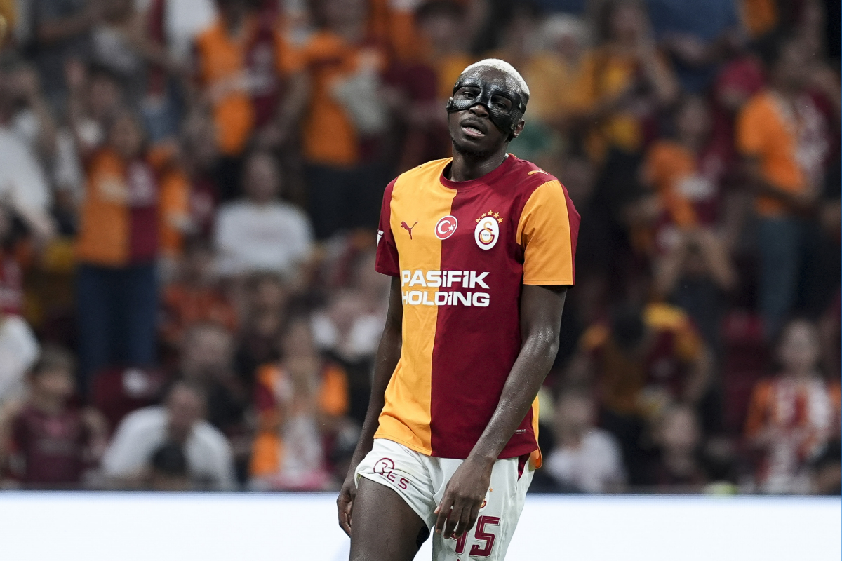 Premier Lig devi Osimhen'e talip: Görüşmeler başladı