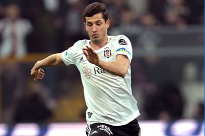 Beşiktaş'tan ayrılan Salih Uçan'ın yeni takımı belli oldu