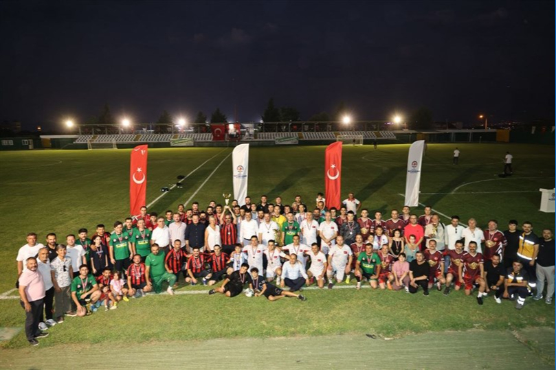 Denizli Büyükşehir Belediyesi birimler arası futbol turnuvası sona erdi