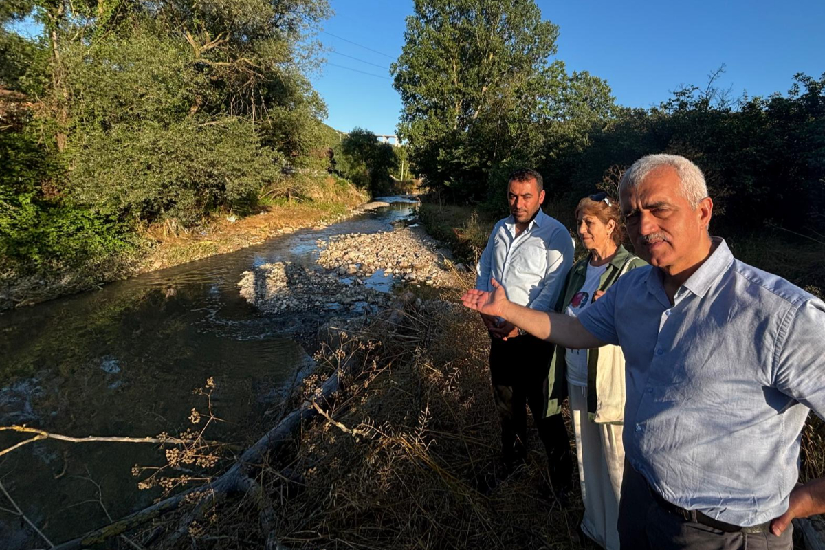 Gergerlioğlu’ndan Kocagöl Deresi tepkisi: Fabrikalar gece gizlice kimyasal atık bırakıyor