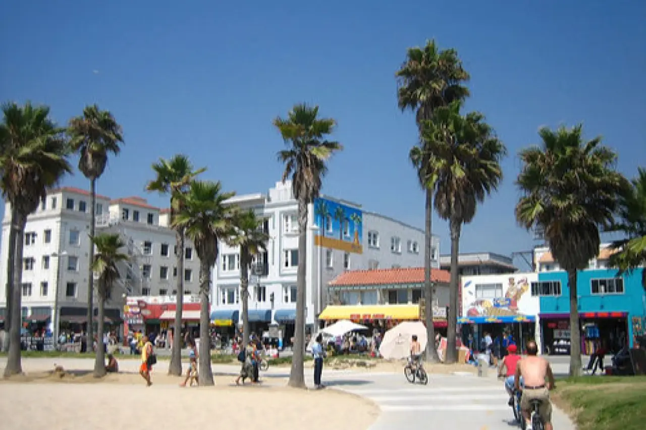 Los Angeles'ta evsizlere karşı eski çete üyeleri kiralanıyor