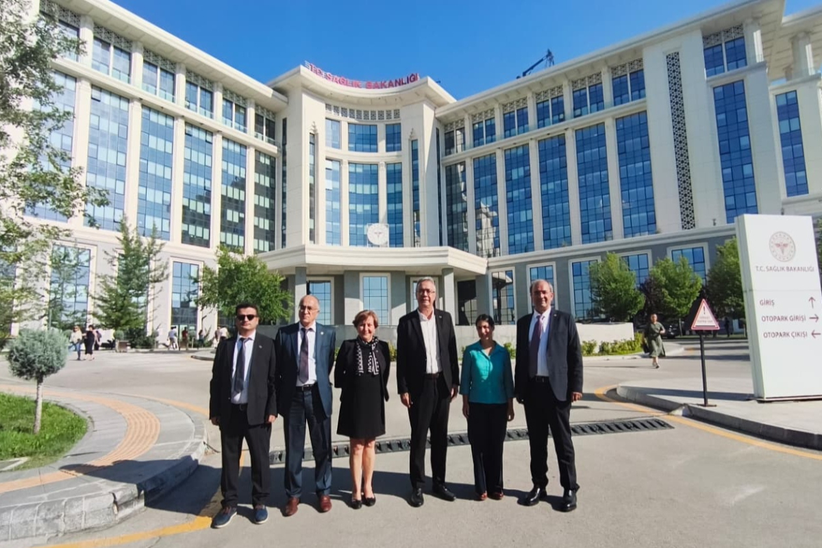 TTB’den Sağlık Bakanı Memişoğlu’na 13 maddelik dosya: Hekimlerin hakları ve sağlıkta şiddet masada