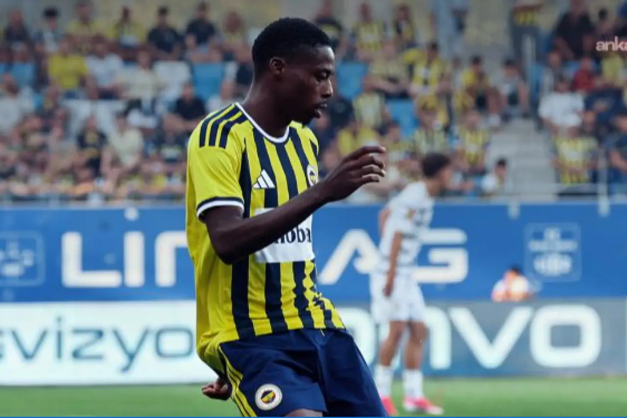Fenerbahçe, Anthony Musaba'yı Norwich City'ye kiraladı