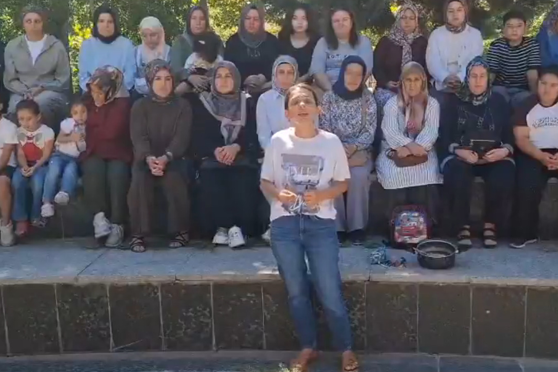 Madenci aileleri Beypazarı’nda direnişte: “Madencinin emeğinin son kullanma tarihi mi var?”