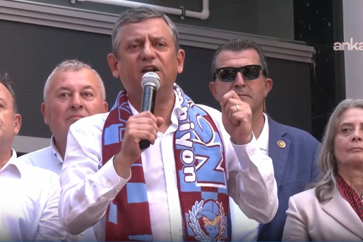 Özgür Özel, Trabzon’da yurttaşlarla bir araya geldi