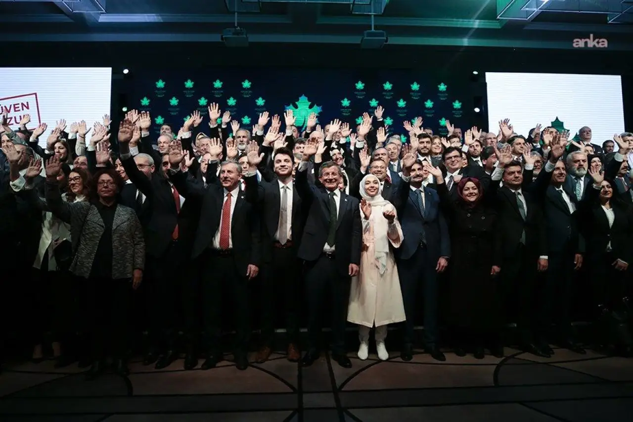 Gelecek Partisi fesih kararı aldı