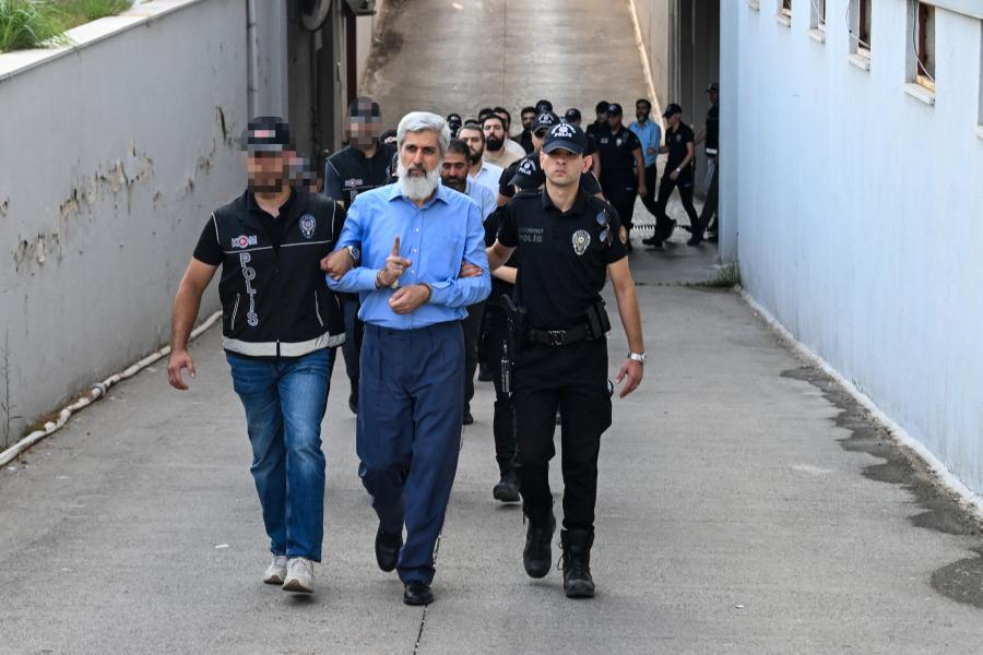 Furkan Vakfı'na operasyon: Alparslan Kuytul ve eşinin de aralarında olduğu 56 kişi adliyeye sevk edildi