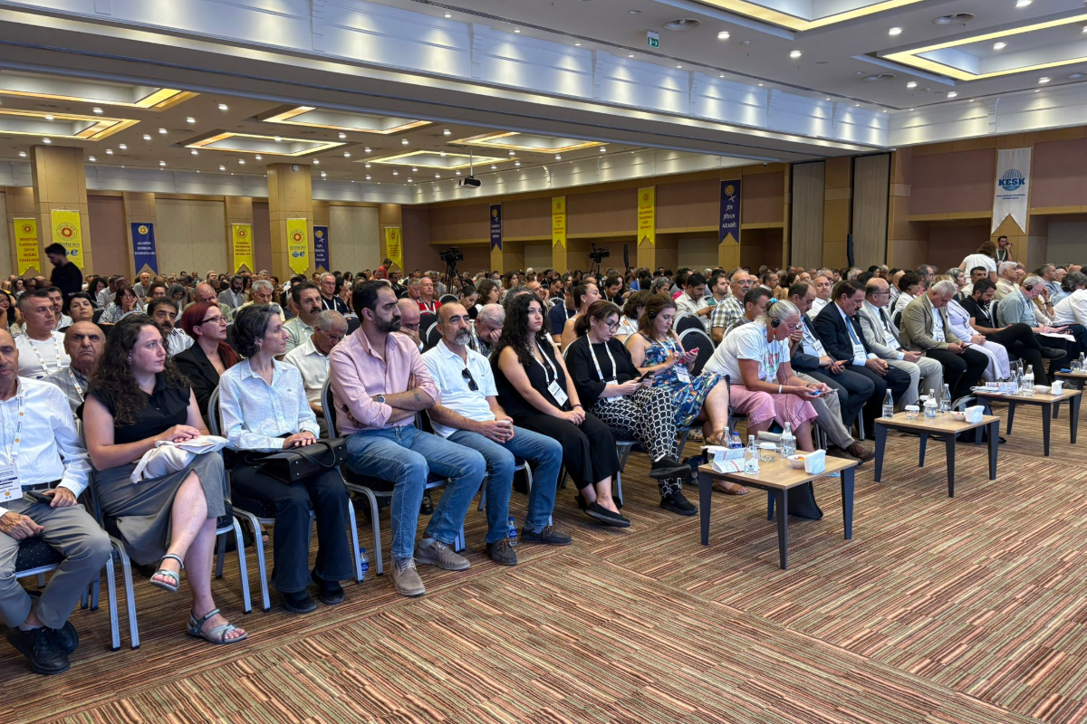 Eğitim Sen’den 6. Demokratik Eğitim Kurultayı: “Parasız, bilimsel, anadilde eğitim istiyoruz”
