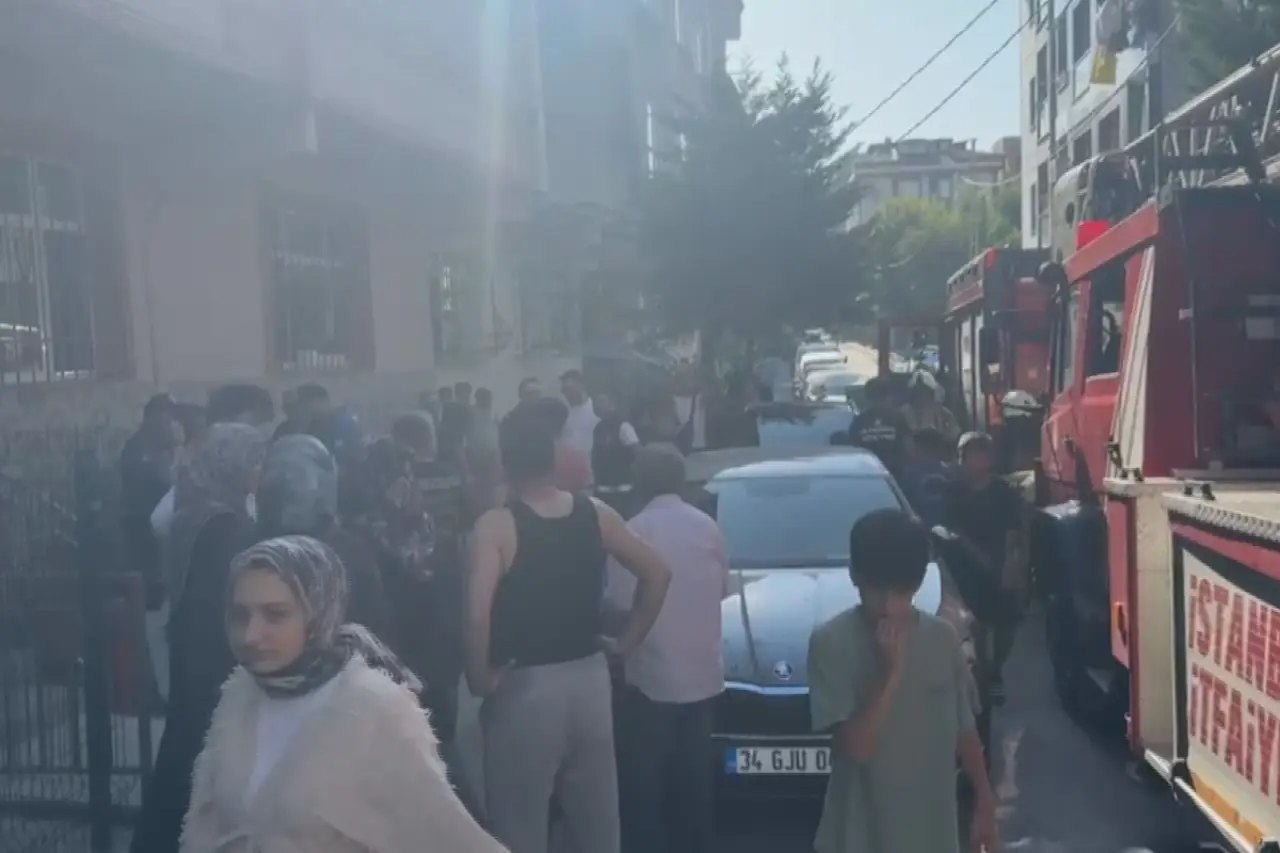 Küçükçekmece'de evde deodorant kutusu patladı: 2’si çocuk 3 kişi yaralandı