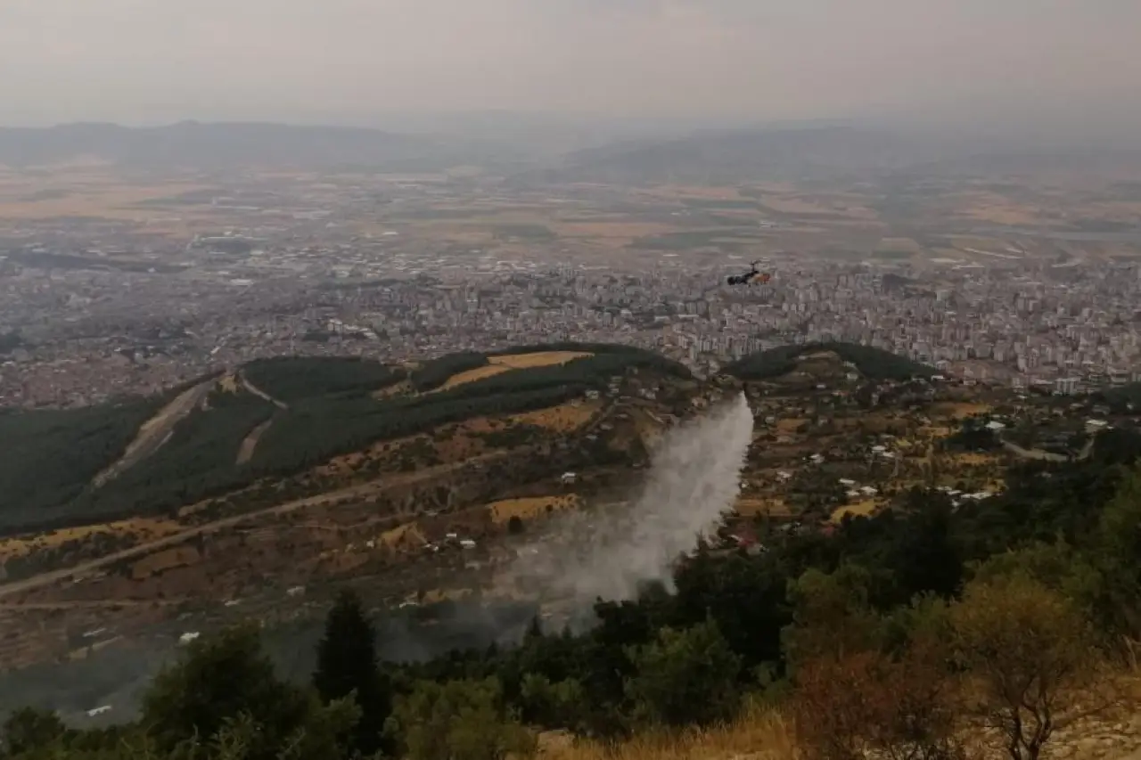 Maraş'ta 8 farklı alanda çıkan orman yangınları söndürüldü