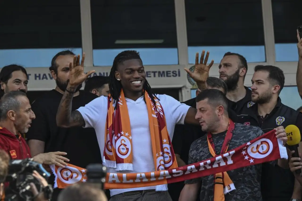 Rafael Leao, Galatasaray için İstanbul'da