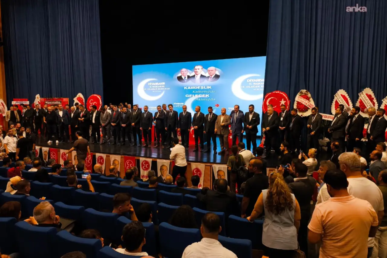 Bahçeli’den MHP Diyarbakır Kongresine süreç mesajı: Kardeşliğimizin güçlenmesi bakımından tarihi bir öneme sahiptir