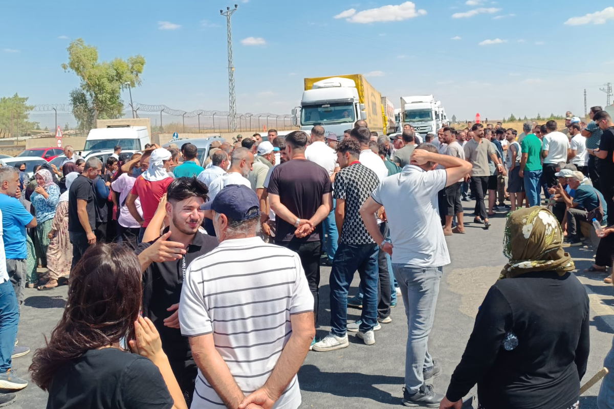 Nusaybin’de 3 gündür elektrik olmamasına halk tepkili: Hayatımız durma noktasına geldi