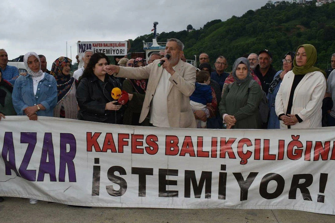 Zelek’te kafes balıkçılığına karşı mücadele 3'üncü ayında: “Şirketler daha fazla kazanacak diye geçimimizden vazgeçmeyeceğiz”