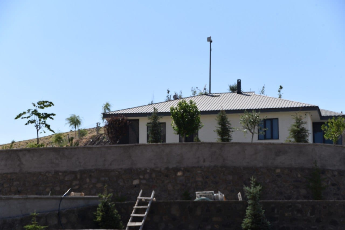 Meraya ‘özel konut’ inşa eden AKP’li belediye başkanı hakkında suç duyurusu