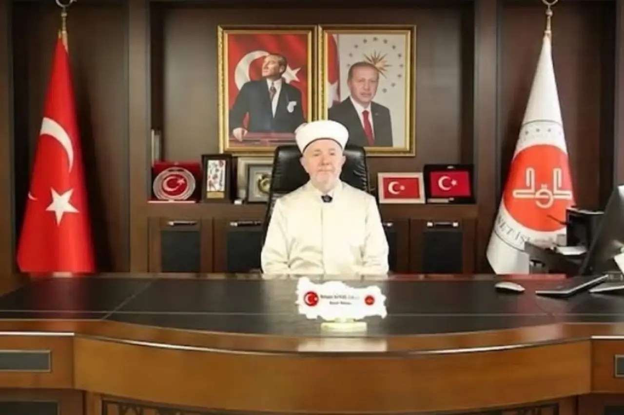 Atatürk için mevlit okutan müftü görevden alındı