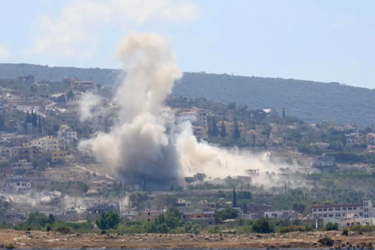 İsrail'in Lübnan'a sabah saatlerindeki saldırıları sonucu 4 kişi öldü