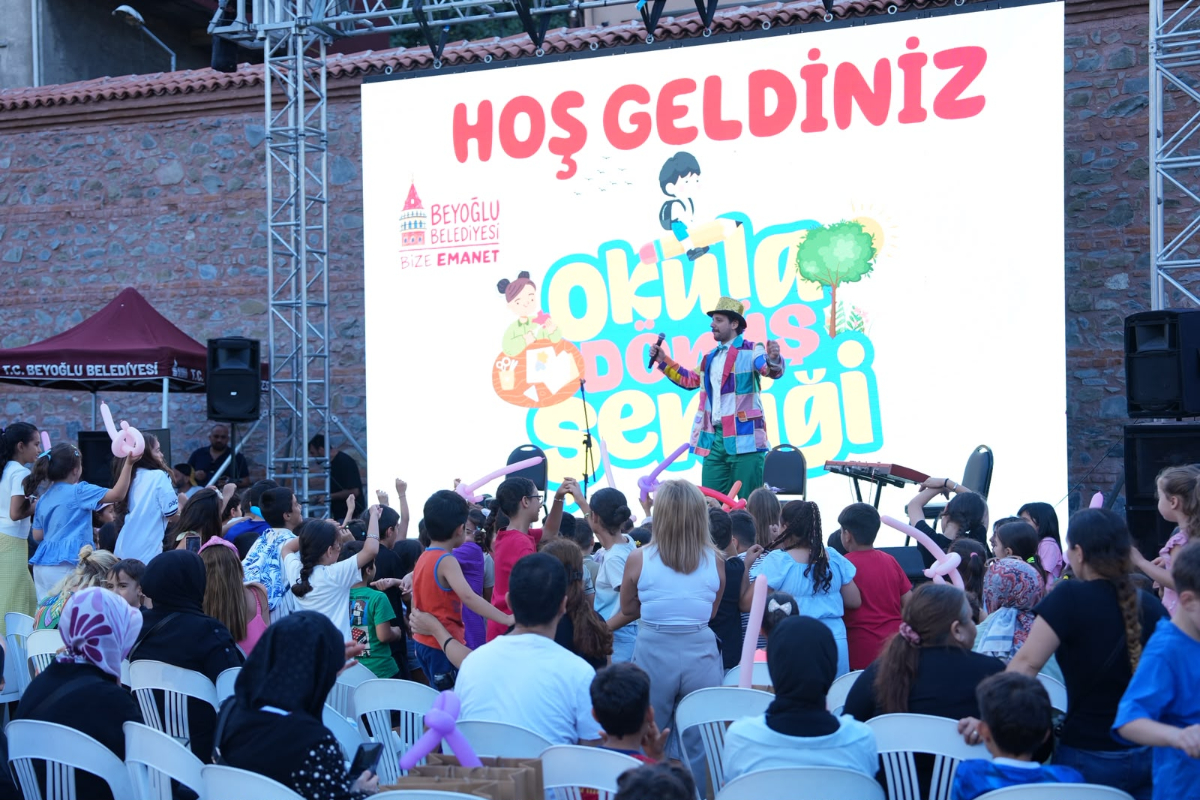 Beyoğlu’nda öğrenciler İçin "Okula dönüş şenliği" düzenlendi