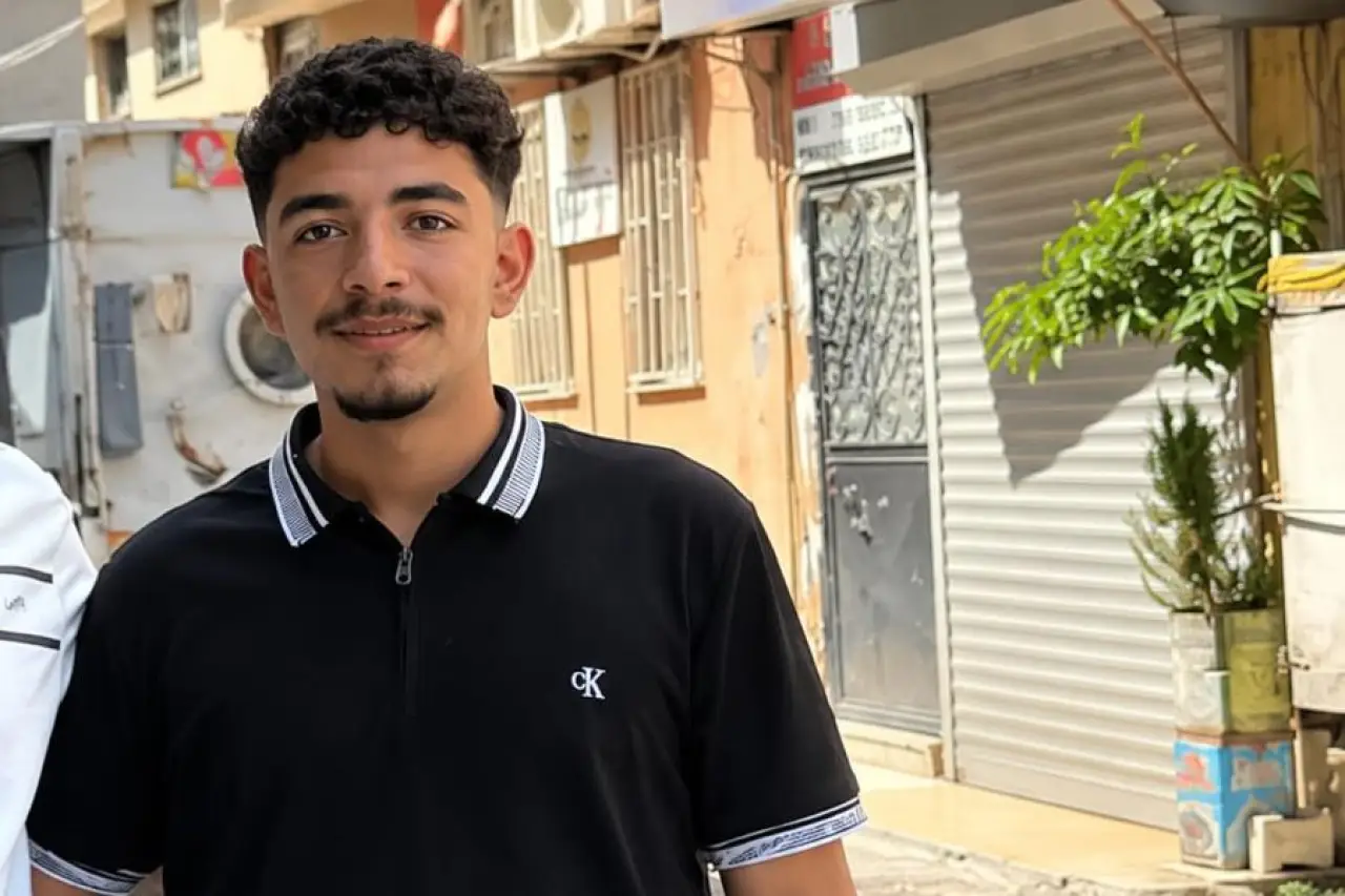 Tarsus'ta serinlemek için Berdan Irmağı'na giren genç boğuldu
