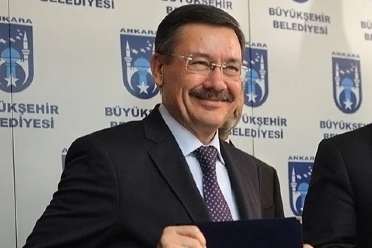 Melih Gökçek'ten Bülent Arınç'a yazılı yanıt