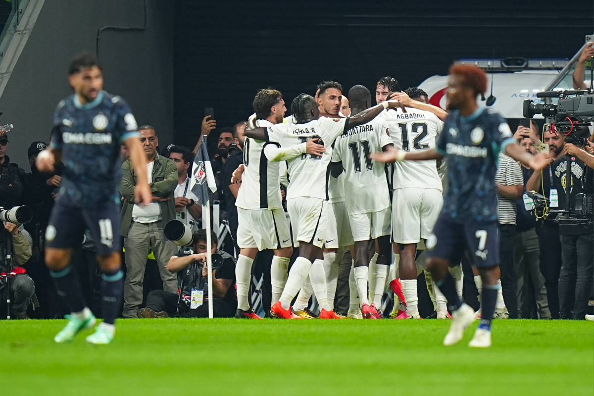 Beşiktaş-Marsilya maçında ikinci yarı oynanıyor: 3-1
