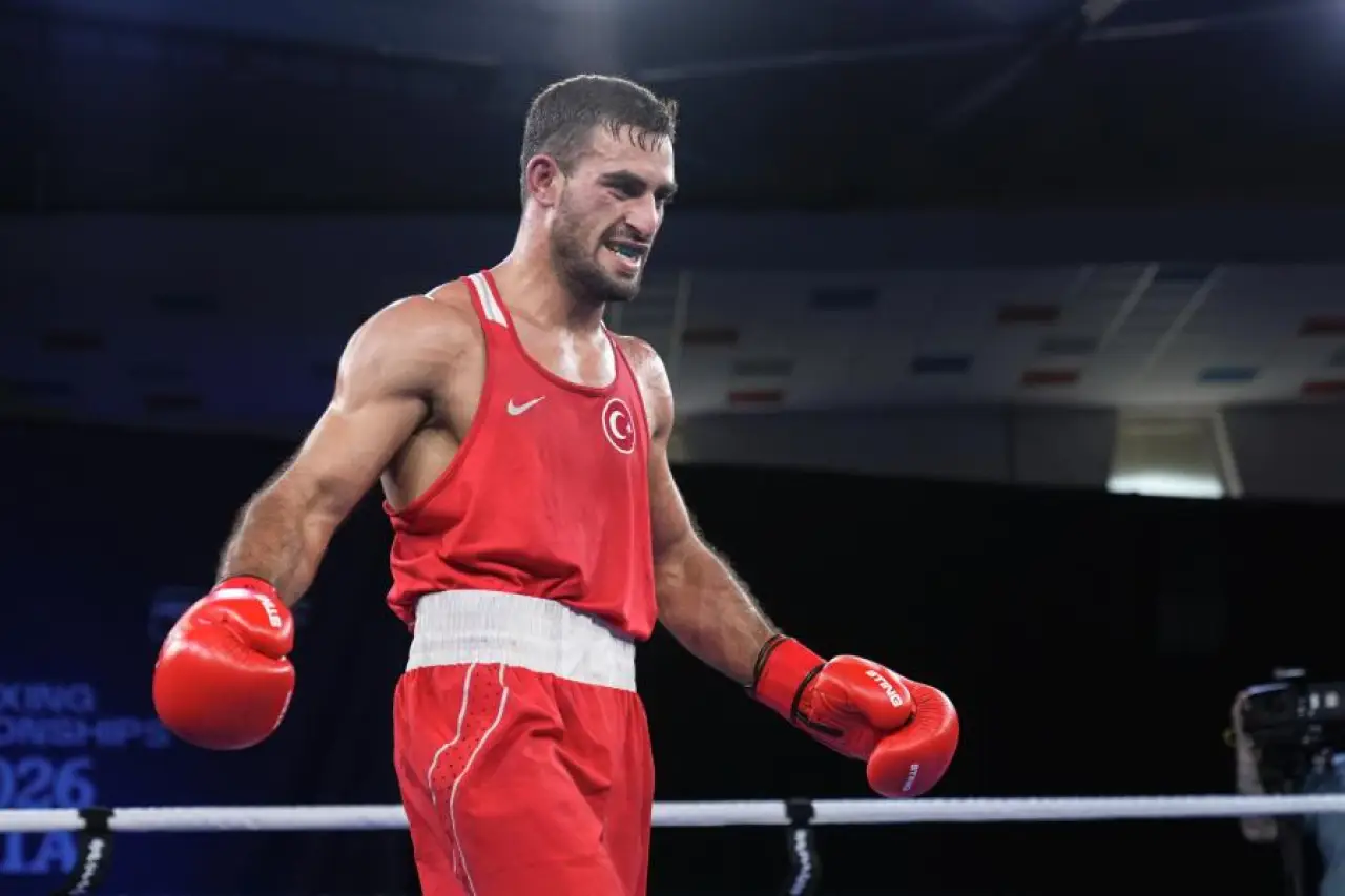Avrupa Boks Şampiyonası: Emrah Yaşar Avrupa Şampiyonu oldu