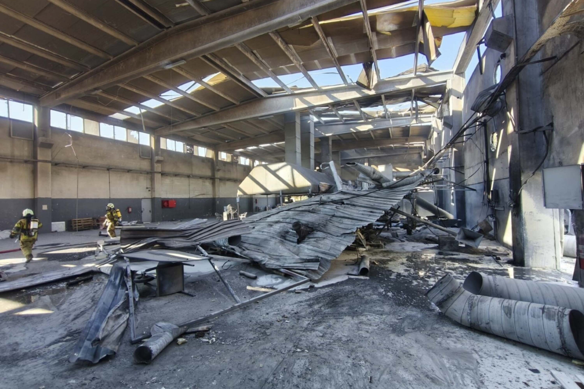 İzmir’de metal fabrikasında patlama: 3’ü ağır 7 işçi yaralandı