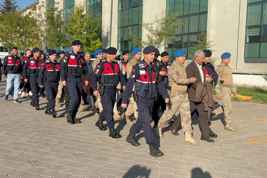 Yahşihan Belediyesine yönelik yolsuzluk operasyonu: Gözaltına alınan 9 kişi adliyeye sevk edildi
