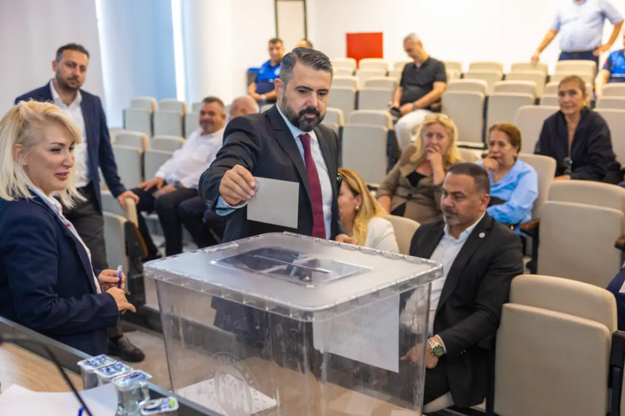 Mezitli Belediye Başkan Vekili CHP’li Turgut Selağzı oldu